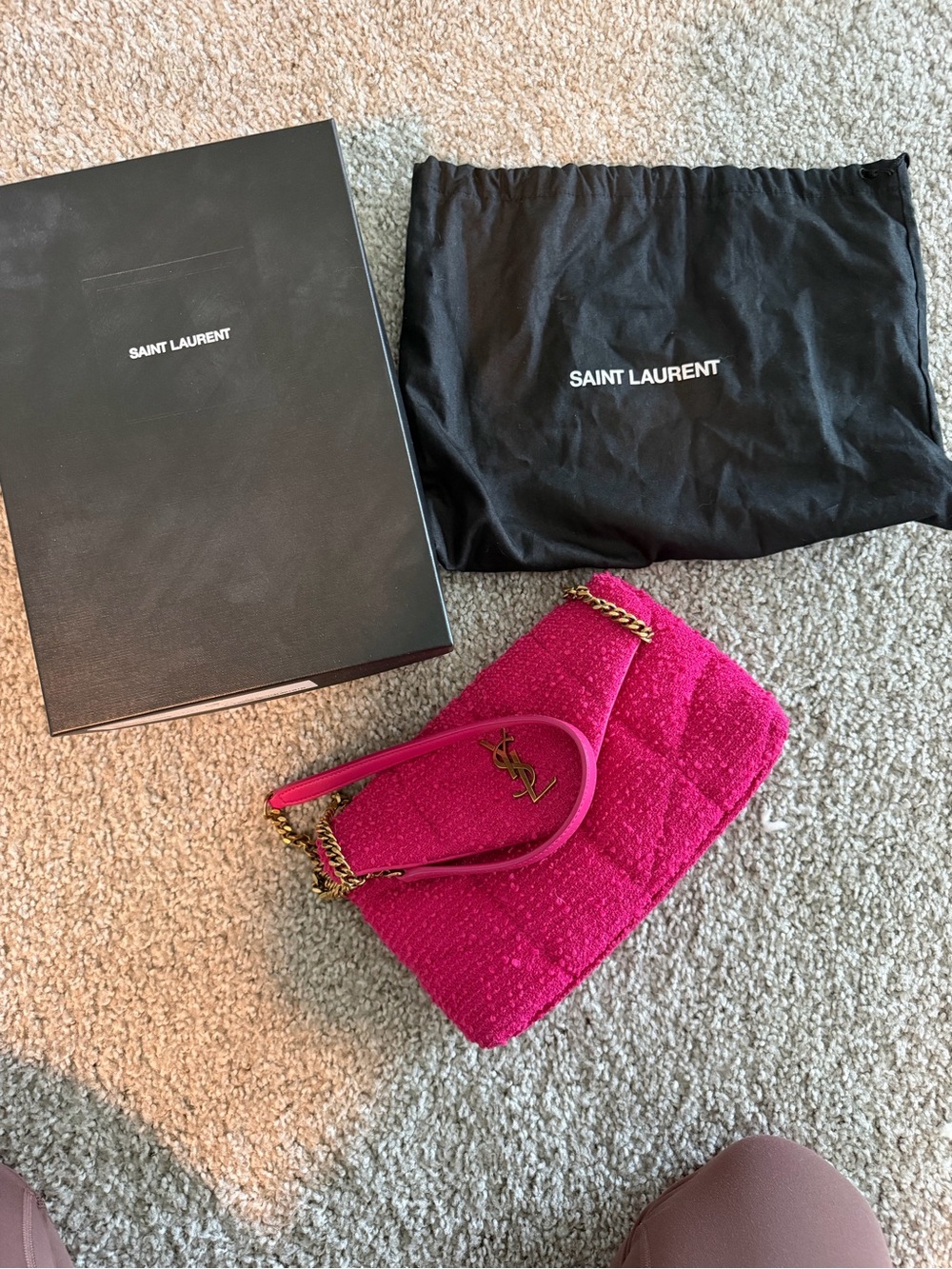 Saint Laurent Hot Pink Quilted Tweed bag with Gold YSL Logo - Picture 7 of 7